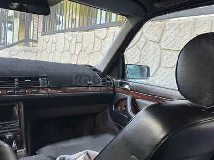 Mercedes-Benz S 320 1997 года за 6 000 000 тг. в Шымкент – фото 10