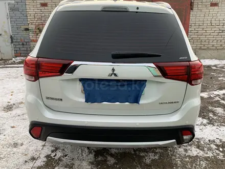 Mitsubishi Outlander 2015 года за 10 000 000 тг. в Костанай – фото 11