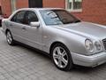 Mercedes-Benz E 280 1997 годаүшін5 200 000 тг. в Актобе – фото 2