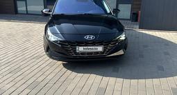 Hyundai Elantra 2023 года за 8 700 000 тг. в Алматы – фото 2