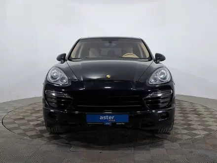 Porsche Cayenne 2012 года за 13 440 000 тг. в Астана – фото 2