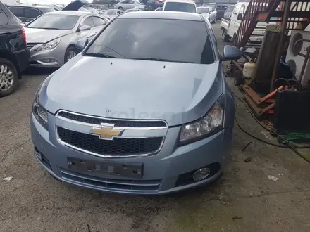 Фара Chevrolet Lacetti Cruze J300 оригинал привозной б/у за 40 000 тг. в Астана