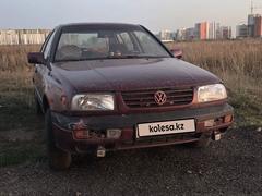 Volkswagen Vento 1992 годаfor600 000 тг. в Астана