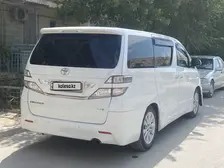 Toyota Vellfire, 2010