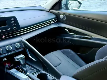 Hyundai Elantra 2021 года за 7 800 000 тг. в Алматы – фото 6