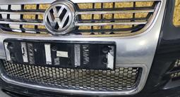 Передний бампер Touareg/Туарег R-line за 350 000 тг. в Алматы – фото 5