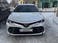 Toyota Camry 2020 годаfor13 500 000 тг. в Актобе