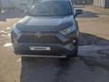 Toyota RAV4 2020 года за 14 500 000 тг. в Актобе