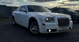 Chrysler 300C 2006 года за 4 200 000 тг. в Караганда – фото 2