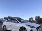 Hyundai Sonata 2019 года за 7 100 000 тг. в Алматы – фото 2