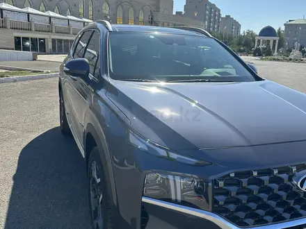 Hyundai Santa Fe 2023 года за 18 000 000 тг. в Уральск – фото 2