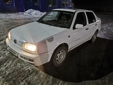 Volkswagen Vento 1992 года за 1 300 000 тг. в Караганда