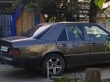 Mercedes-Benz E 300 1992 годаүшін850 000 тг. в Семей – фото 4