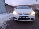 Volkswagen Golf 2005 годаfor3 800 000 тг. в Шымкент