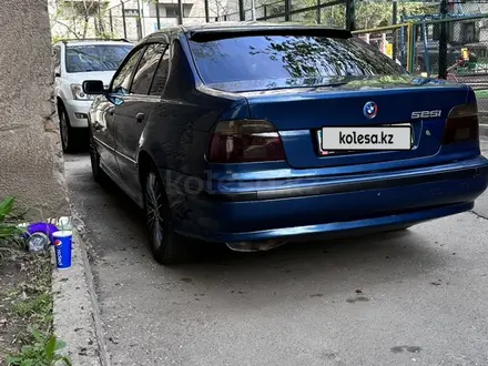 BMW 523 1998 года за 2 500 000 тг. в Алматы – фото 6