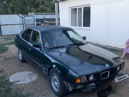 BMW 520 1991 года за 800 000 тг. в Жезказган