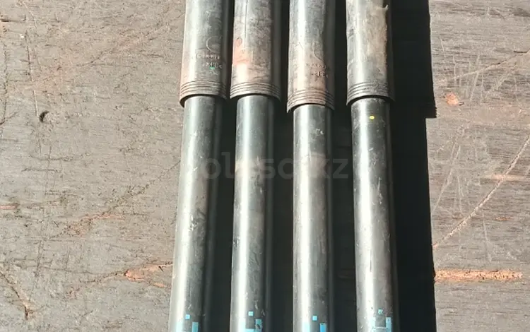 Задние амортизаторы на mercedes w203 за 30 000 тг. в Алматы