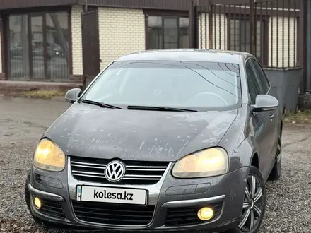 Volkswagen Jetta 2006 года за 3 000 000 тг. в Шымкент