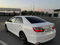 Toyota Camry 2017 года за 12 300 000 тг. в Шымкент – фото 4