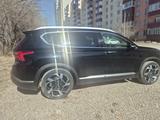 Hyundai Santa Fe 2023 года за 17 300 000 тг. в Караганда – фото 3