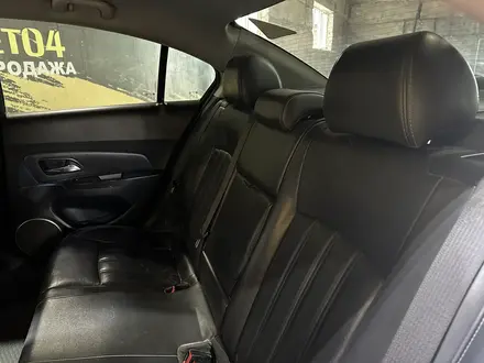 Chevrolet Cruze 2012 года за 4 550 000 тг. в Актобе – фото 12