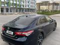 Toyota Camry 2018 года за 7 500 000 тг. в Жанаозен – фото 6