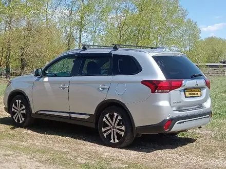 Mitsubishi Outlander 2020 года за 13 500 000 тг. в Риддер – фото 4