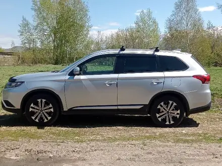 Mitsubishi Outlander 2020 года за 13 500 000 тг. в Риддер – фото 5