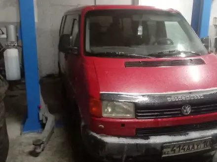 Volkswagen Transporter 1995 годаүшін2 600 000 тг. в Рудный