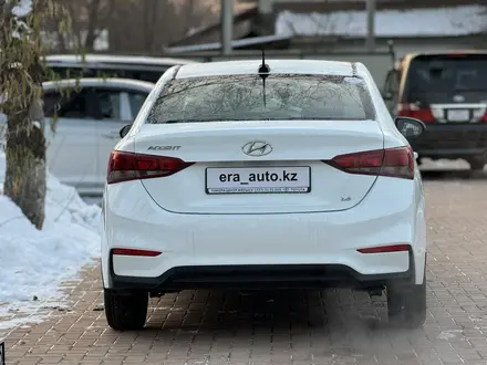 Hyundai Accent 2018 года за 7 300 000 тг. в Алматы – фото 6