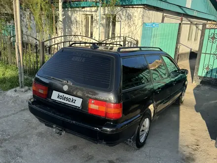 Volkswagen Passat 1994 года за 1 800 000 тг. в Шелек – фото 6