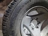 Колеса зимние с шипами 255/70 R16 за 325 000 тг. в Алматы – фото 3