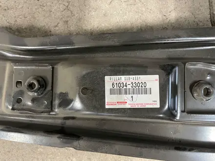 Стойка в сборе Со стороны пассажира Toyota Camry 70 кузов за 80 000 тг. в Караганда – фото 2