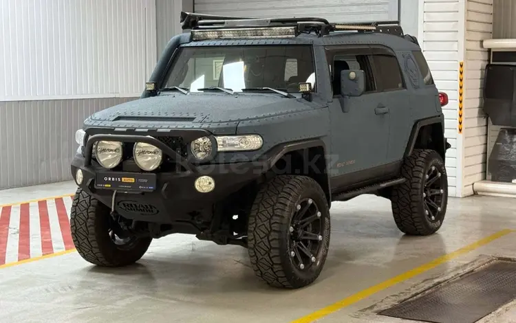 Toyota FJ Cruiser 2006 года за 15 690 000 тг. в Алматы
