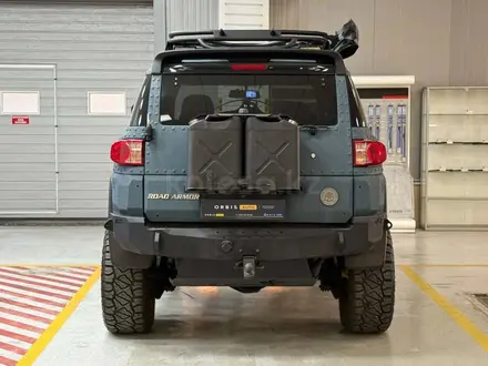 Toyota FJ Cruiser 2006 года за 15 690 000 тг. в Алматы – фото 7