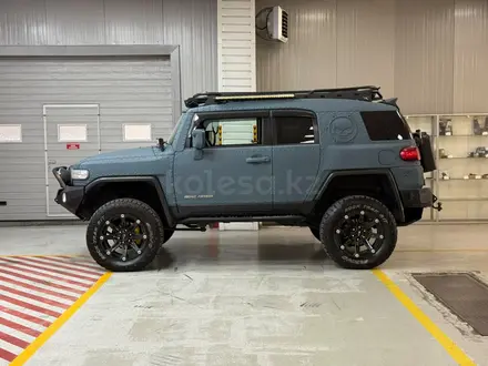 Toyota FJ Cruiser 2006 года за 15 690 000 тг. в Алматы – фото 4