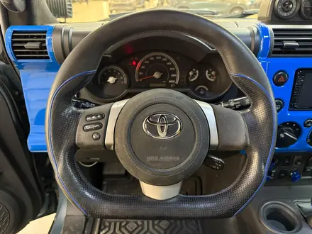 Toyota FJ Cruiser 2006 года за 15 690 000 тг. в Алматы – фото 9