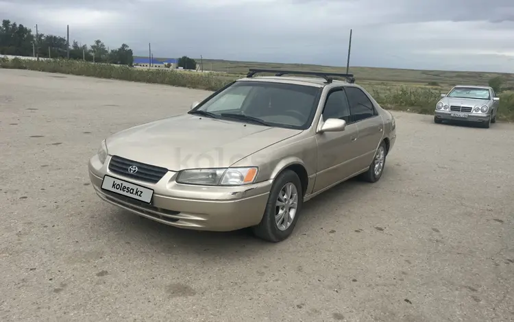 Toyota Camry 1999 годаүшін2 900 000 тг. в Актобе