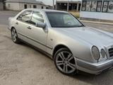 Mercedes-Benz E 320 1999 года за 2 850 000 тг. в Шымкент