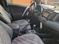 Toyota RAV4 2016 года за 11 200 000 тг. в Актобе – фото 7
