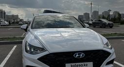 Hyundai Sonata 2021 года за 12 700 000 тг. в Астана – фото 2