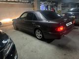 Mercedes-Benz E 230 1996 года за 2 500 000 тг. в Астана – фото 4