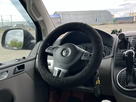 Volkswagen Multivan 2012 года за 13 500 000 тг. в Уральск – фото 25