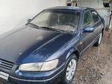 Toyota Camry 1998 годаүшін2 400 000 тг. в Чунджа