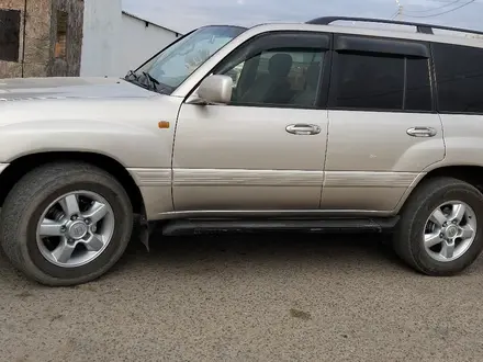 Toyota Land Cruiser 2001 года за 6 000 000 тг. в Уральск – фото 2