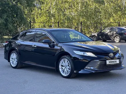 Toyota Camry 2019 года за 14 100 000 тг. в Астана – фото 4