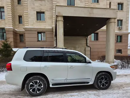 Toyota Land Cruiser 2013 года за 22 000 000 тг. в Астана