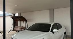 Toyota Camry 2023 года за 16 800 000 тг. в Шымкент – фото 4
