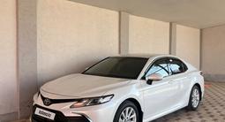 Toyota Camry 2023 года за 16 800 000 тг. в Шымкент