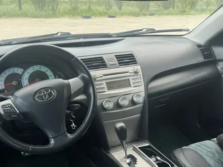 Toyota Camry 2010 года за 6 200 000 тг. в Актобе – фото 4